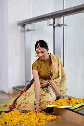 Anandini